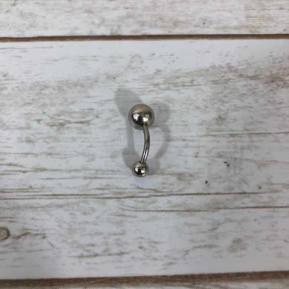Round Wrapped Cubic Zirconia White Gold Plated Belly Ring - Picture 4 of 4
